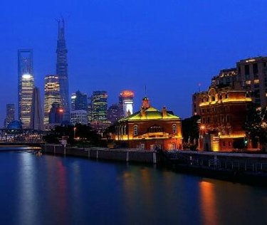 中国最美夜景十大城市-足行踏千里，快来浴足吧